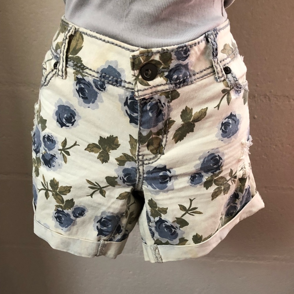 1st Shorts